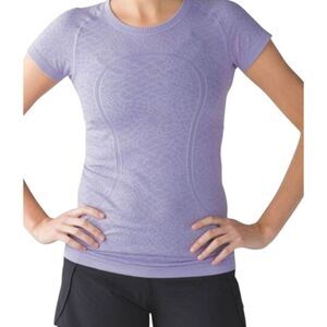 LULULEMON ATHLETICA Swiftly Tech Short Sleeve Size 6
